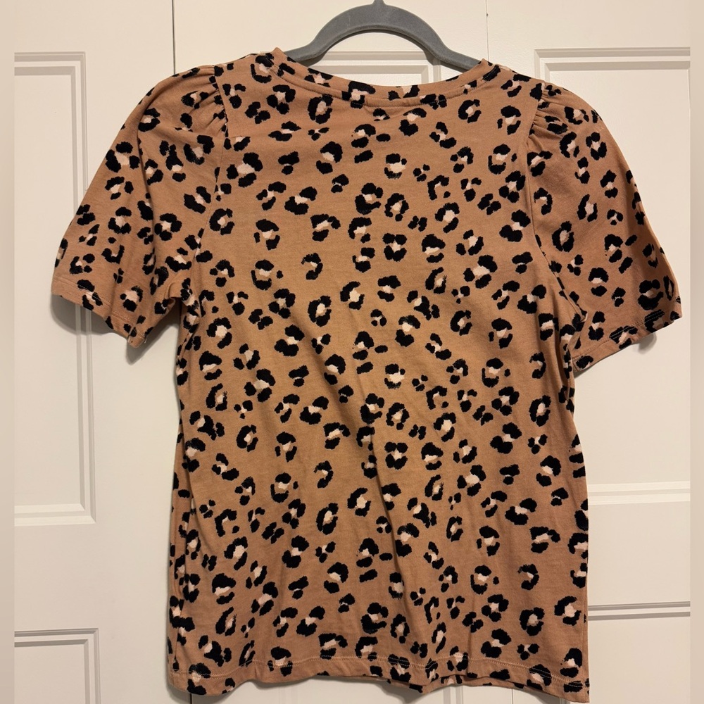 Leopard Print Short Sleeve Top